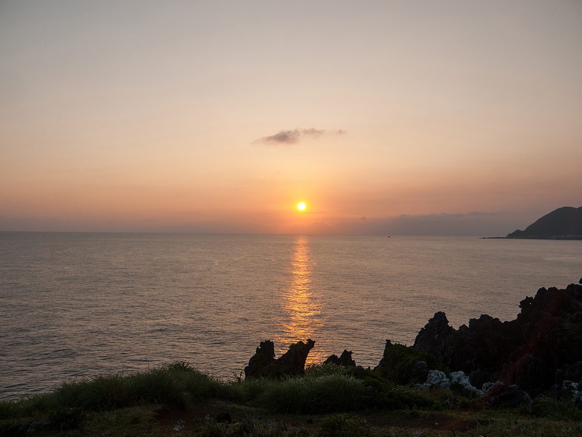 蘭嶼青青草原看夕陽